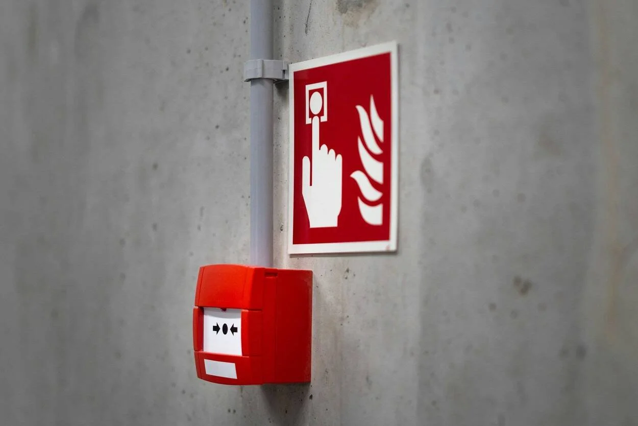Fire Safety Signage Requirements Every UAE Business Must Know